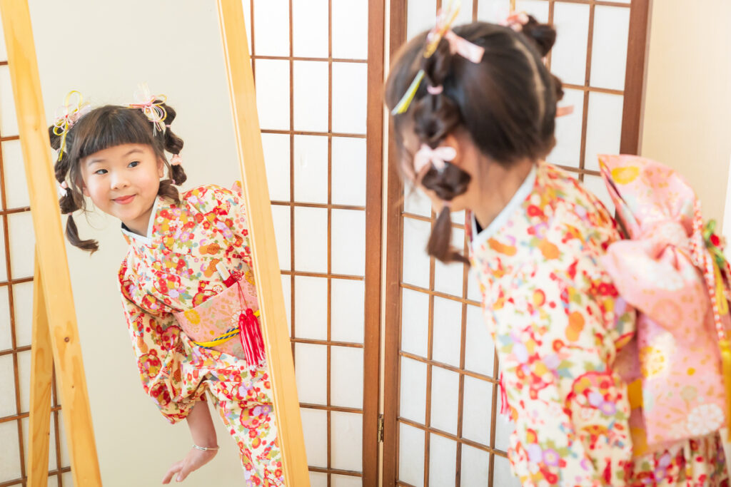 小朋友換上日式正式服裝完成著替儀式的紀念畫面
